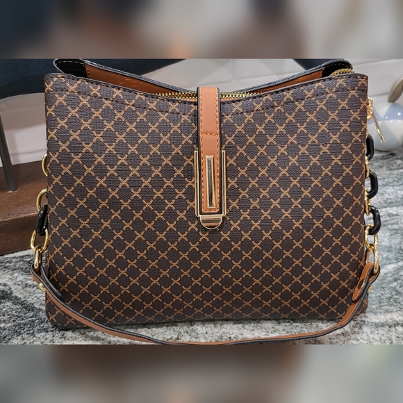 🏖️ NEW Coffee & Cognac Bucket Bag with Crossbody Strap - Picture 13 of 16